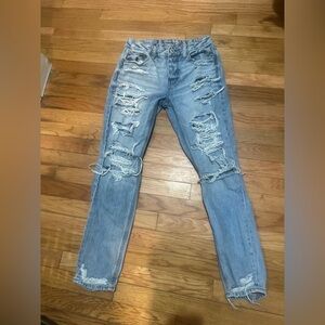 American Eagle Distressed Tomgirl Jeans